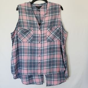 Rock & Republic Plaid Sleeveless Button Tulip Back